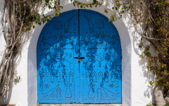 September: Tür in Sidi Bou Said 